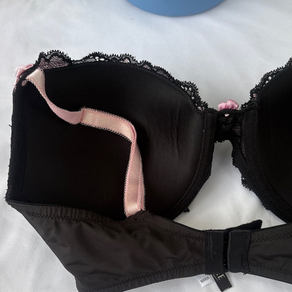 Black Lace Bra with Pink Accents - Women Intimates - Picture 3 of 4